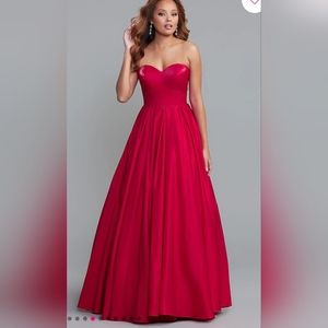 NWT RED beautiful ball-gown-style long prom dress Size 0